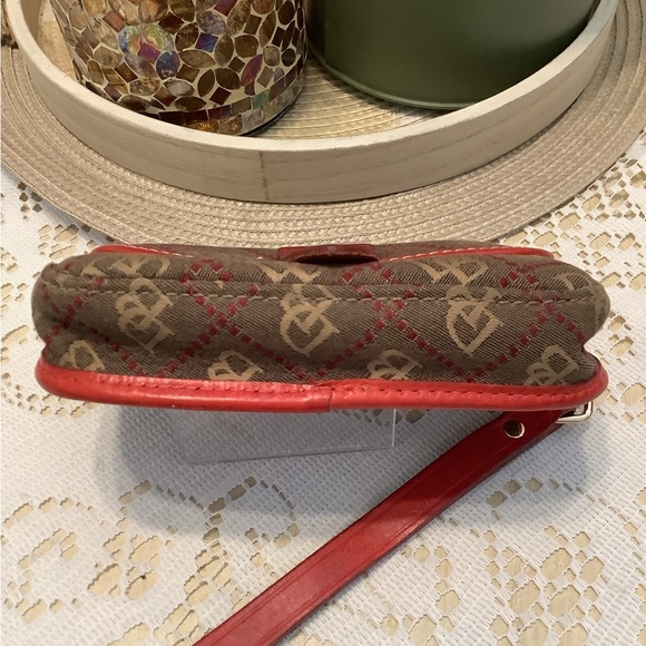 Brown and Red Designer Wristlet - Picture 3 of 4